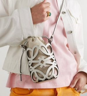 LOEWE ロエベ アナグラムカットアウト ポケット – Simpl White