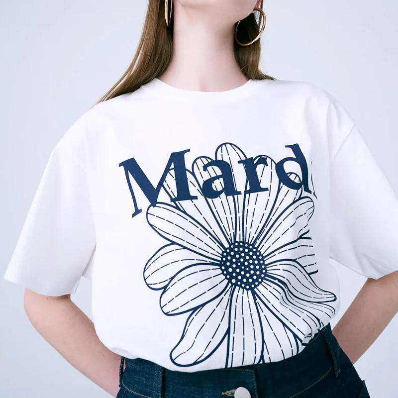 mardi mercredi 公式 Tシャツ 爽やかな夏の詩を織り込んだ女性の白いシャツ