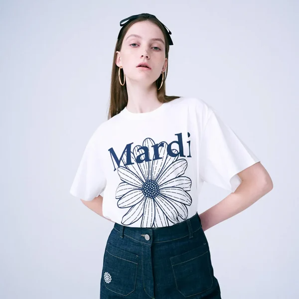 mardi mercredi 公式 夏のクールな攻略、FLOWER Tシャツ。