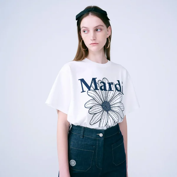 mardi mercredi 公式 夏のクールな攻略、FLOWER Tシャツ。