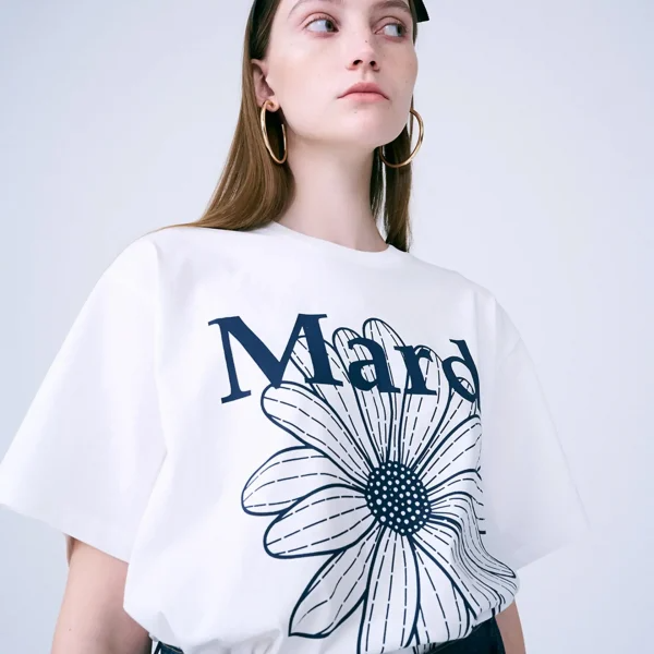 mardi mercredi 公式 夏のクールな攻略、FLOWER Tシャツ。